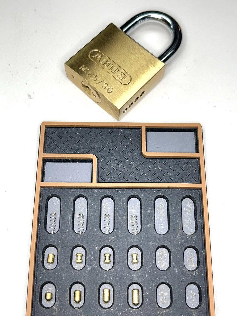 By: LockPickingFisherman (CC BY-NC-SA 4.0, via LPU)