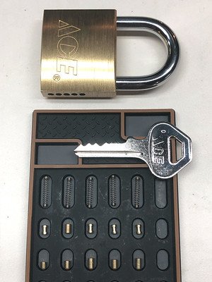 By: LockPickingFisherman (CC BY-NC-SA 4.0, via LPU)