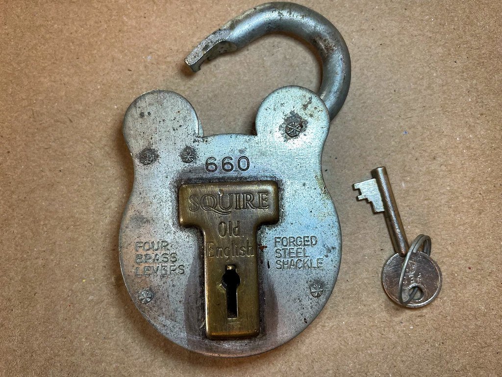 By: Blackcatthirteen (CC BY-NC-SA 4.0, via LPU)